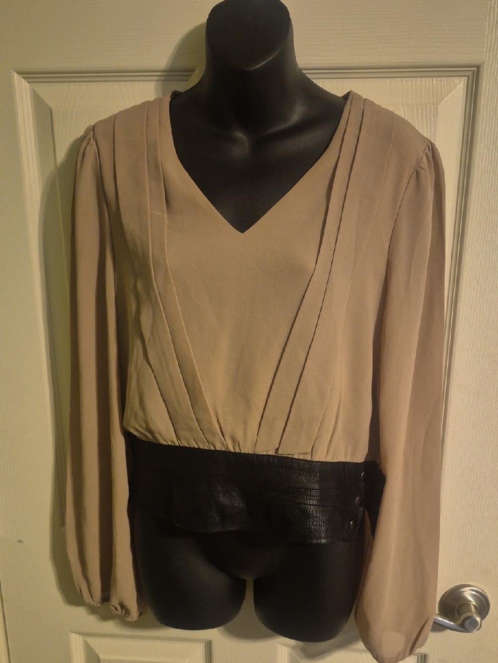 Charlotte Russe Taupe Long-Sleeve V-Neck Blouse with Black Waistband